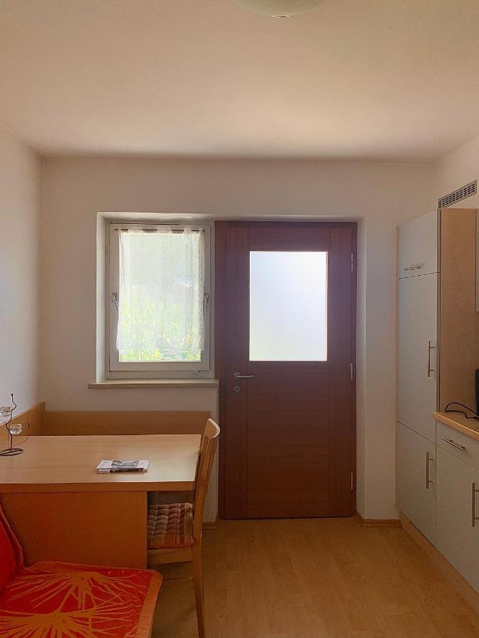 Bed and Breakfast Garni Rika Парчинес Экстерьер фото