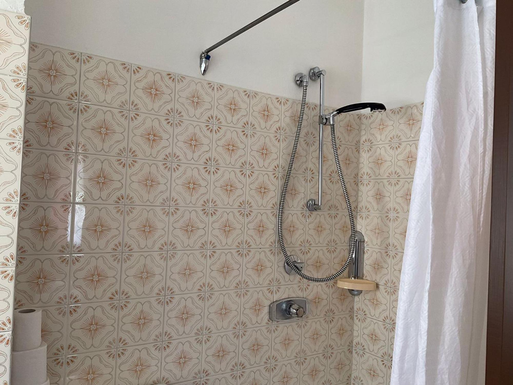 Bed and Breakfast Garni Rika Парчинес Экстерьер фото