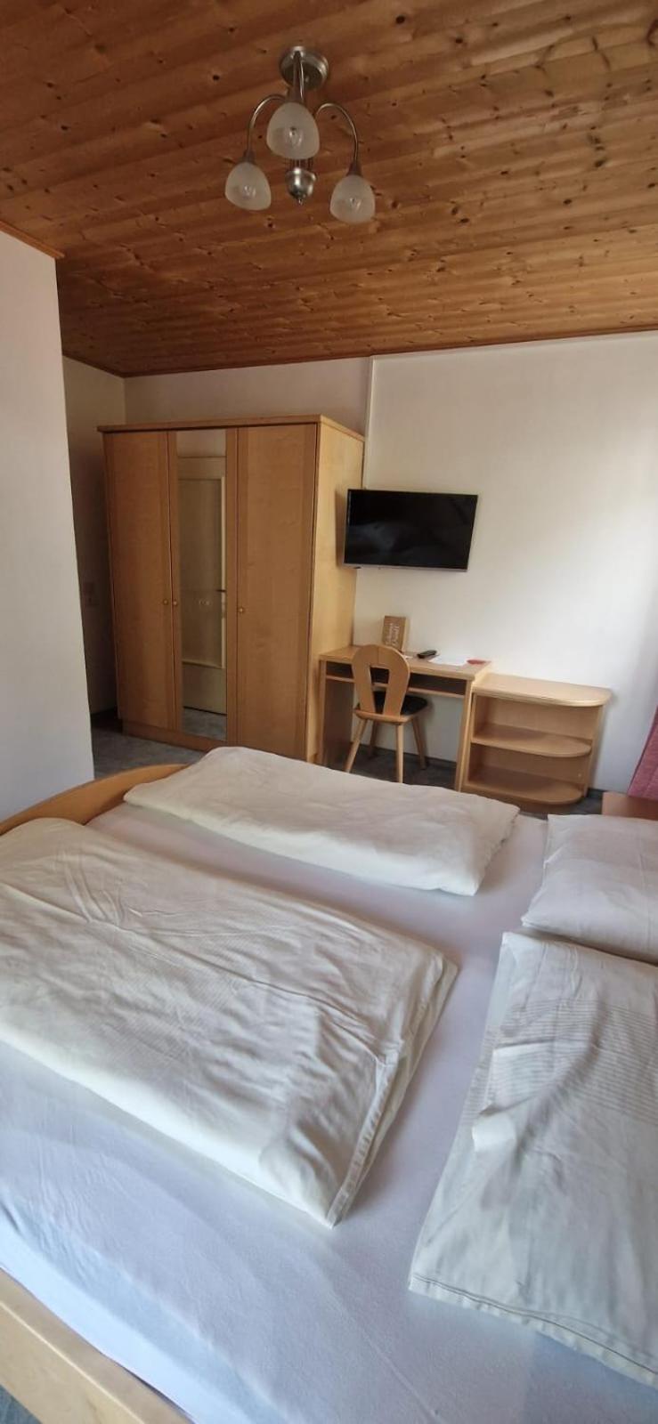 Bed and Breakfast Garni Rika Парчинес Экстерьер фото