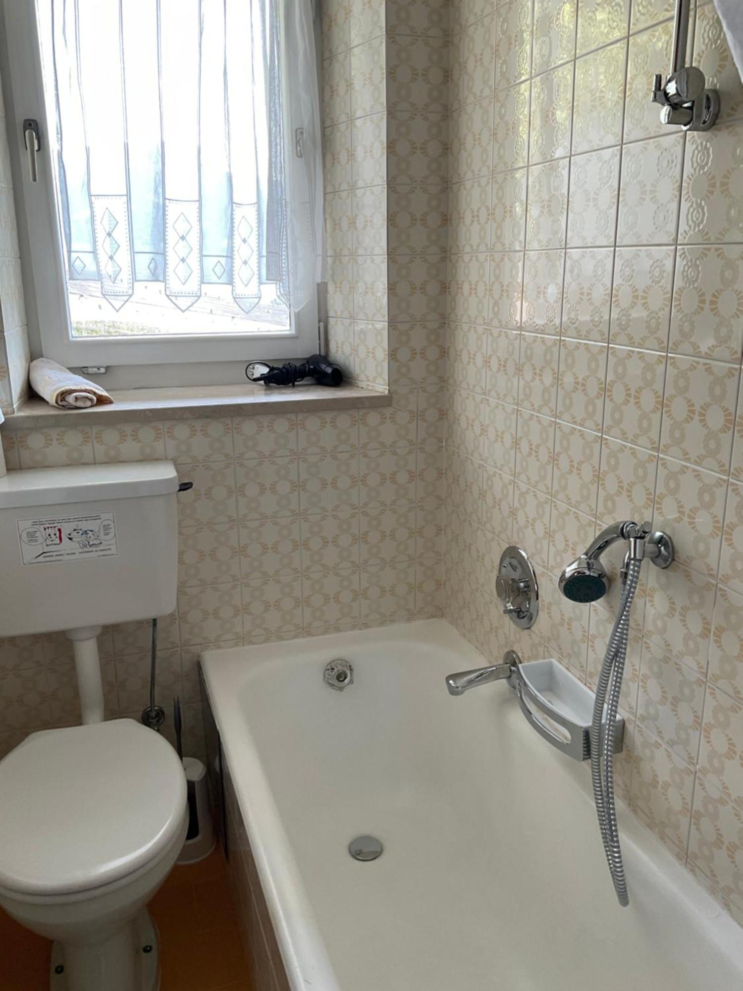 Bed and Breakfast Garni Rika Парчинес Экстерьер фото